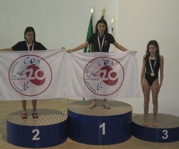 Natação de Almeirim conquista 56 medalhas