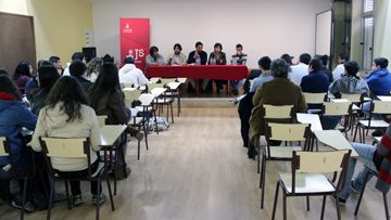 Alunos fazem política