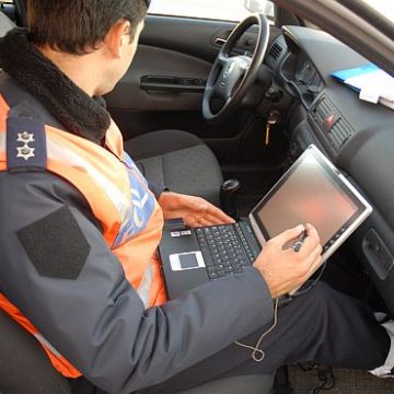 Autoridades fiscalizam uso de cinto e sistema de retenção