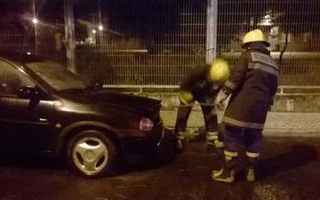 Carro arde em Almeirim