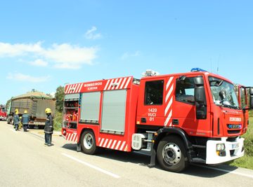 Incêndio em camião na Raposa