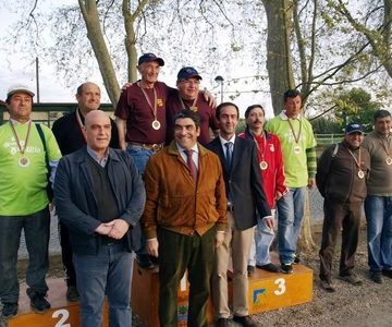 Almeirinenses dão cartas na petanca