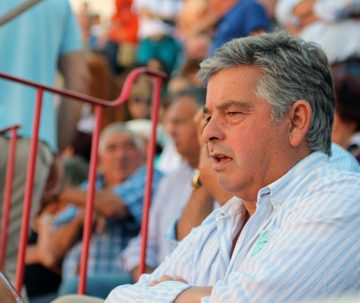 João Moura fala da recuperação e revela que quer voltar a Almeirim (VÍDEO) João Moura fala da recuperação e revela que quer voltar a Almeirim (VÍDEO)