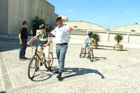 Associação de Pais de Almeirim promove prevenção rodoviária Associação de Pais de Almeirim promove prevenção rodoviária
