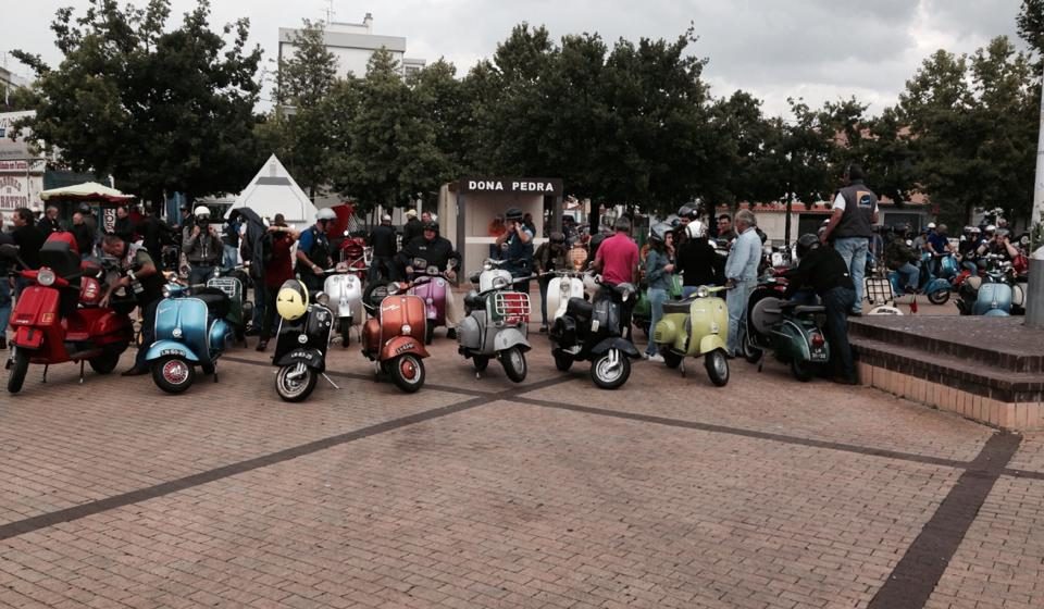 Vespas de Almeirim juntam 200 participantes Vespas de Almeirim juntam 200 participantes