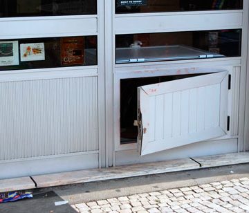 Assalto a Papelaria rende 1300 euros