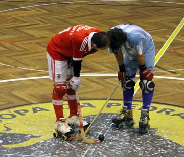 Benfica joga em Almeirim este sábado