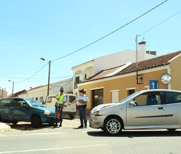 Acidente aparatoso em Almeirim Acidente aparatoso em Almeirim