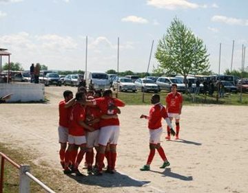 Benfica do Ribatejo com algumas mudanças e a apostar no título