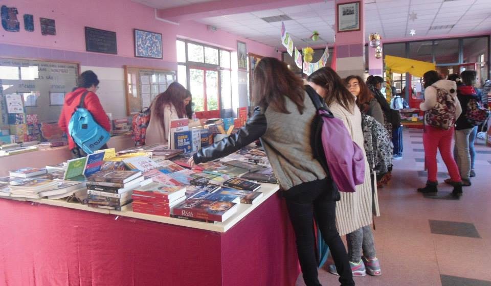 Feira do Livro nas Fazendas até dia 16 Feira do Livro nas Fazendas até dia 16