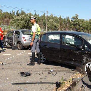 Choque frontal faz um ferido grave e dois ligeiros (VIDEO)