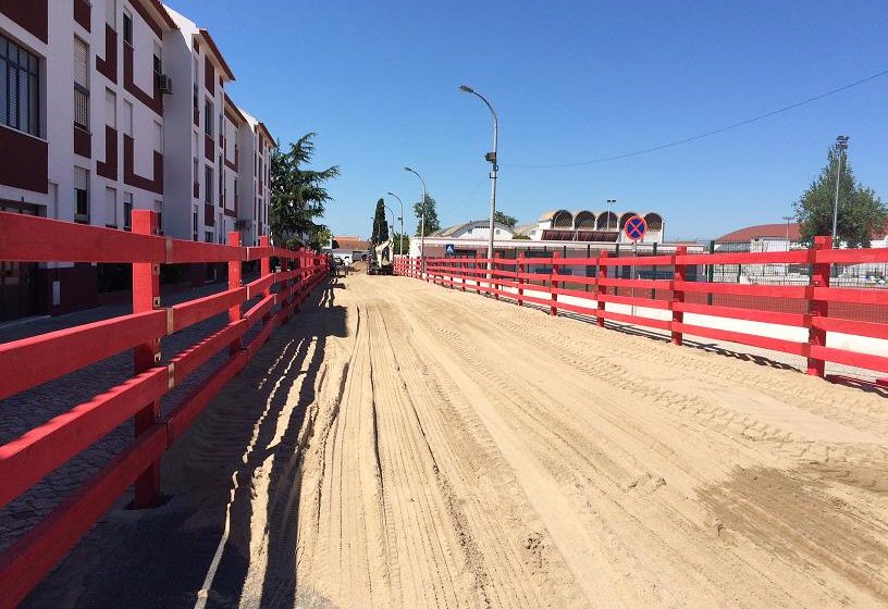Av. 25 de Abril fechada