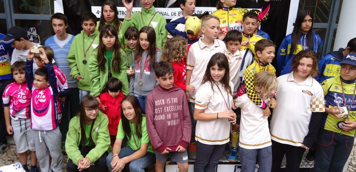 CAJ faz segundo por equipas