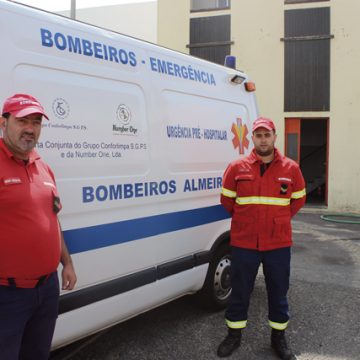 Bombeiros Voluntários compram nova ambulância Bombeiros Voluntários compram nova ambulância