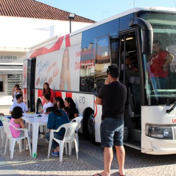 Criança de Almeirim continua a precisar de ajuda (VIDEO)