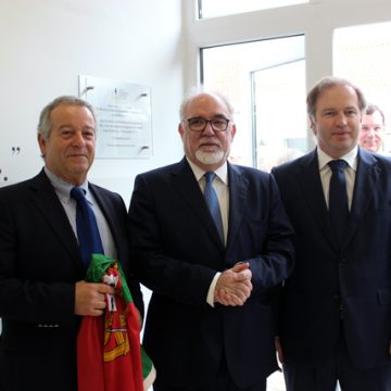 Ministro inaugura residência da CRIAL e loja do social (c/vídeo) Ministro inaugura residência da CRIAL e loja do social (c/vídeo)
