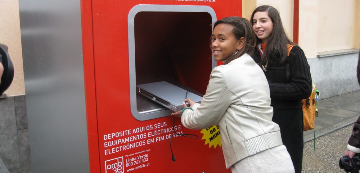 Escolas de Santarém recolhem resíduos para Escola Electrão