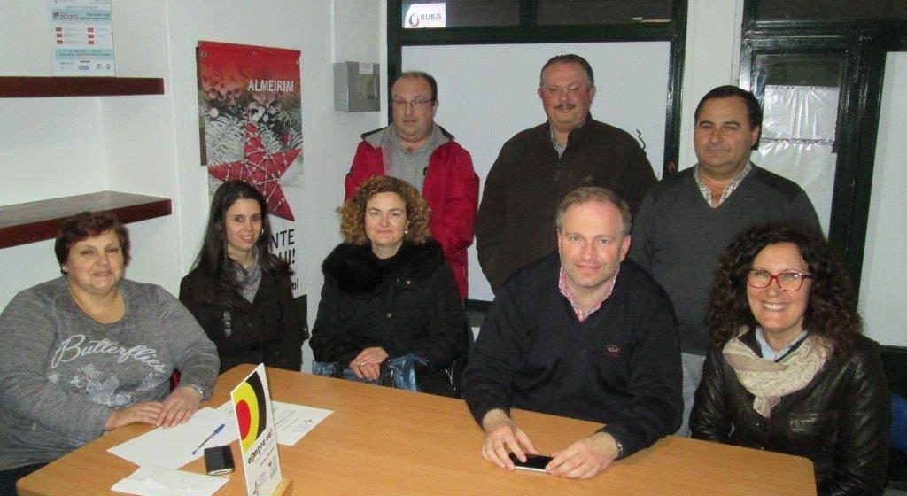 MovAlmeirim tem horário alargado