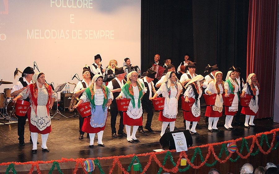 Folclore e Melodias de Sempre do Rancho Folclórico de Almeirim esgotou Cine Teatro (c/vídeo)