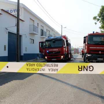 PJ investiga incêndio de Almeirim