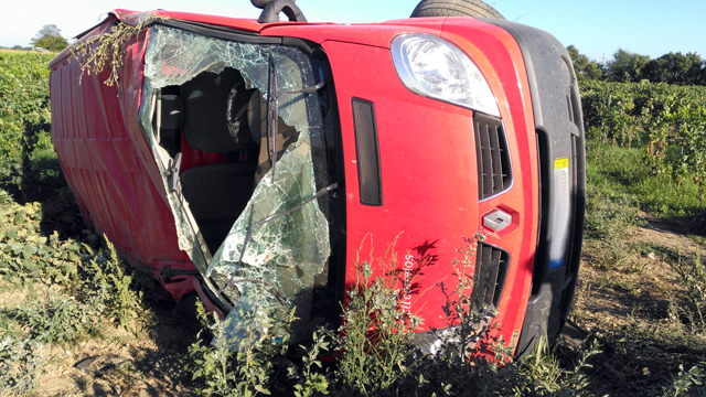 Despiste de carrinha dos CTT provoca um ferido Despiste de carrinha dos CTT provoca um ferido
