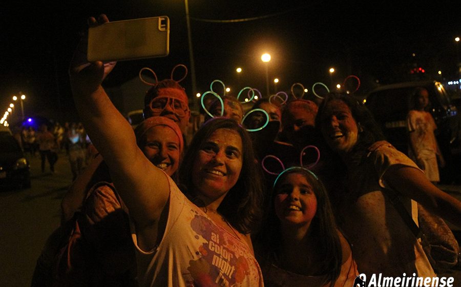 Mais de mil participantes coloriram Almeirim (c/fotos)