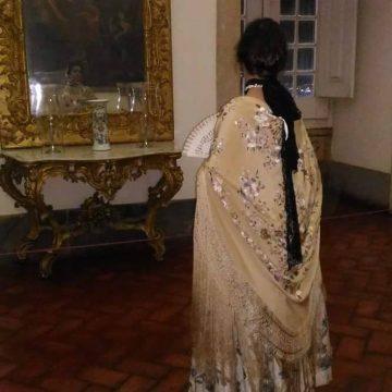 Cantora almeirinense canta parabéns ao Rei