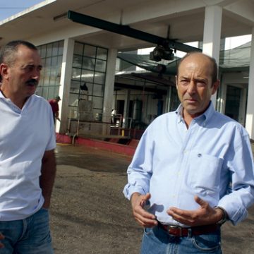 “É nosso desejo acarinhar cada vez mais os nossos clientes” “É nosso desejo acarinhar cada vez mais os nossos clientes”
