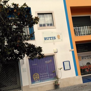 RUTIS promove cursos gratuitos para desempregados de longa duração e empregados ativos