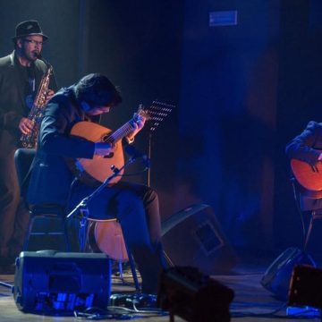Guitarra D’Alma muda de formato