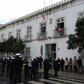 Banda Marcial acorda Presidente no regresso do feriado