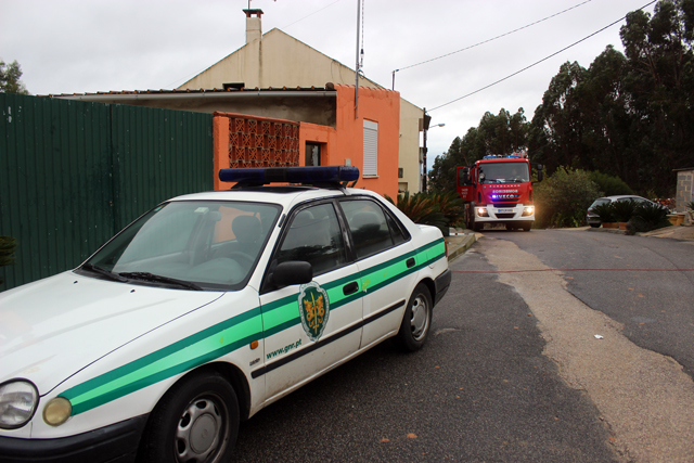 Última hora: Máquina de lavar provoca Incêndio Última hora: Máquina de lavar provoca Incêndio