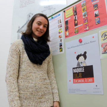 Jovem de 14 anos apresenta livro de poesia (vídeo)