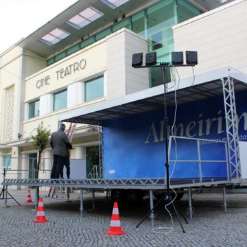 Palco móvel inaugurado no presépio vivo