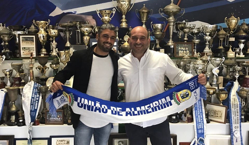U. Almeirim perde derby mas ganha craque