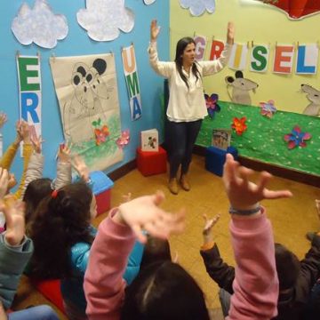 “Hora do Conto” chega às escolas