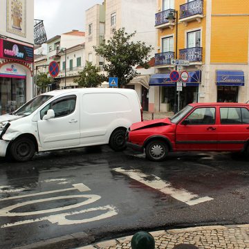 Novo acidente no cruzamento da Rua Condessa da Junqueira