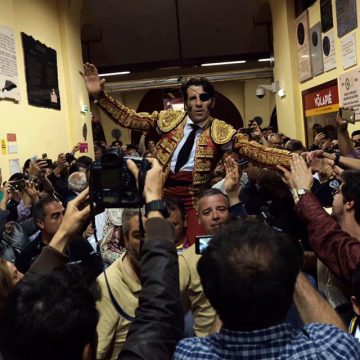 Noite mágica no Campo Pequeno – Padilla arrasou Noite mágica no Campo Pequeno – Padilla arrasou