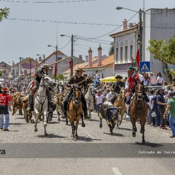 Tradicional Entrada de Toiros em Quinta-feira de Ascensão na Chamusca (c/vídeo)