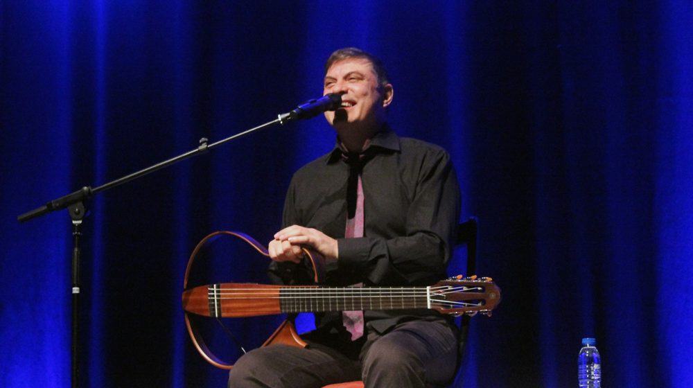 Jorge Fernando enche Cine Teatro de Almeirim (vídeo)