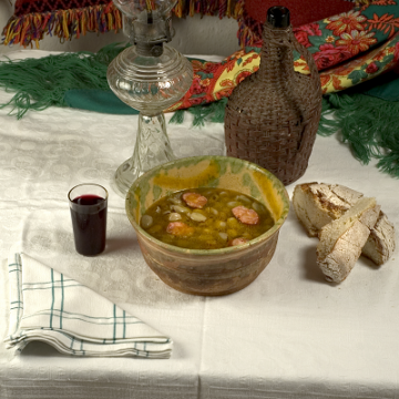 Sugestão da Confraria Gastronómica: Favas com Enchido de Almeirim