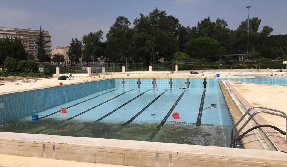 20 anos Piscinas de Almeirim: Obras quase prontas. CDU critica 20 anos Piscinas de Almeirim: Obras quase prontas. CDU critica