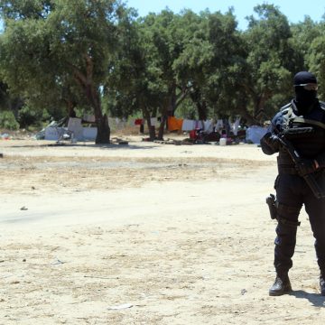 Família despejada em Fazendas de Almeirim Família despejada em Fazendas de Almeirim