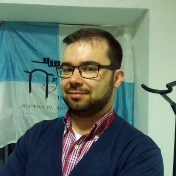 Da esquerda para a direita: Obras Eleitorais Da esquerda para a direita: Obras Eleitorais