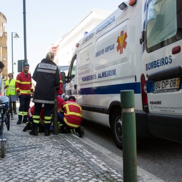 Atropelamento provoca ferido na Rua do Paço