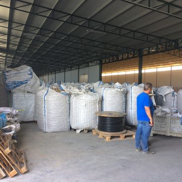 Empresário de Almeirim dá toneladas de batatas a instituições Empresário de Almeirim dá toneladas de batatas a instituições
