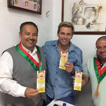 Ator brasileiro maravilhado com Almeirim e Sopa da Pedra Ator brasileiro maravilhado com Almeirim e Sopa da Pedra