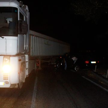 Choque aparatoso entre ligeiro e pesado provoca um ferido junto à Vala Real Choque aparatoso entre ligeiro e pesado provoca um ferido junto à Vala Real