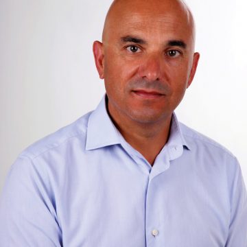 Revelação O Almeirinense: Vereador com dois gabinetes, o primeiro na Zona Industrial