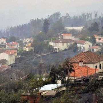 Apelo para recolha de materiais de construção para vítimas dos incêndios